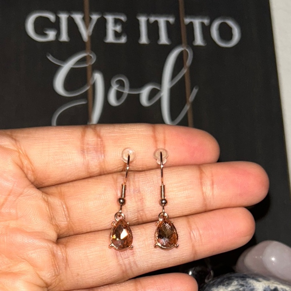 Elegant Gold Drop Earrings
